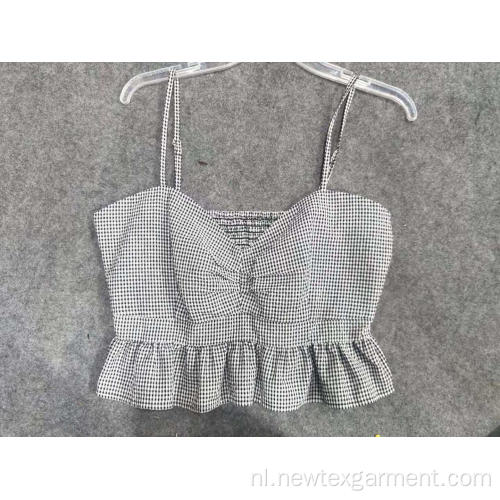 Leuke witte gesmokte crop top